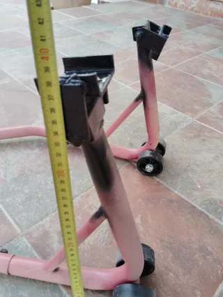 Caballete especial motos 2 escapes