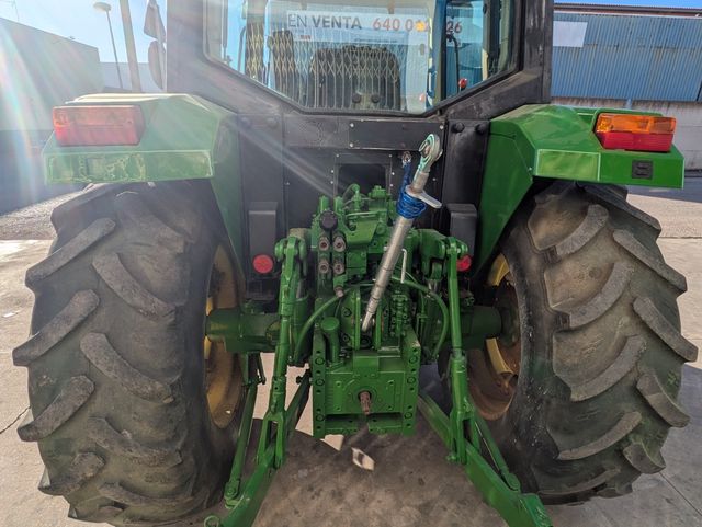 Tractor John Deere 6300