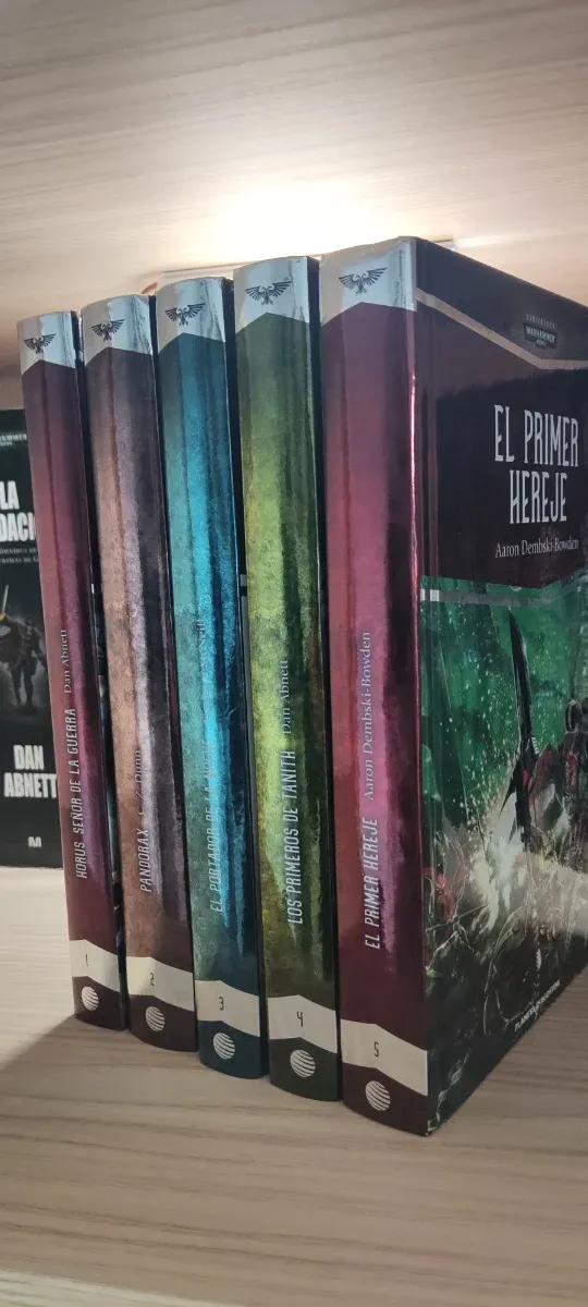 Colección Warhammer tapa dura Planeta deAgostini