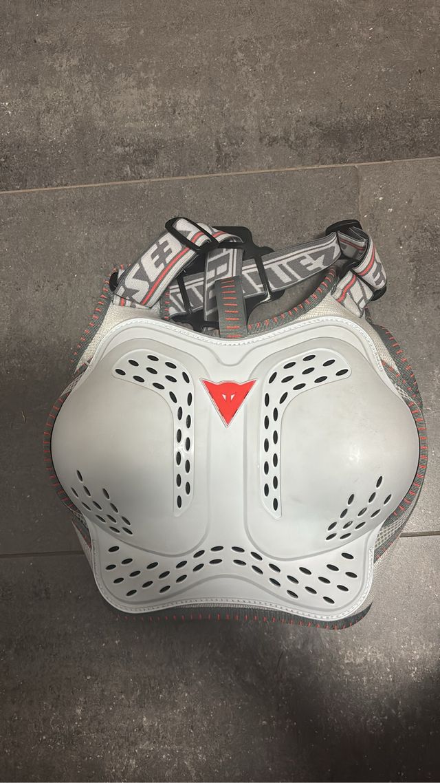 Protección de pecho Energia Pura.