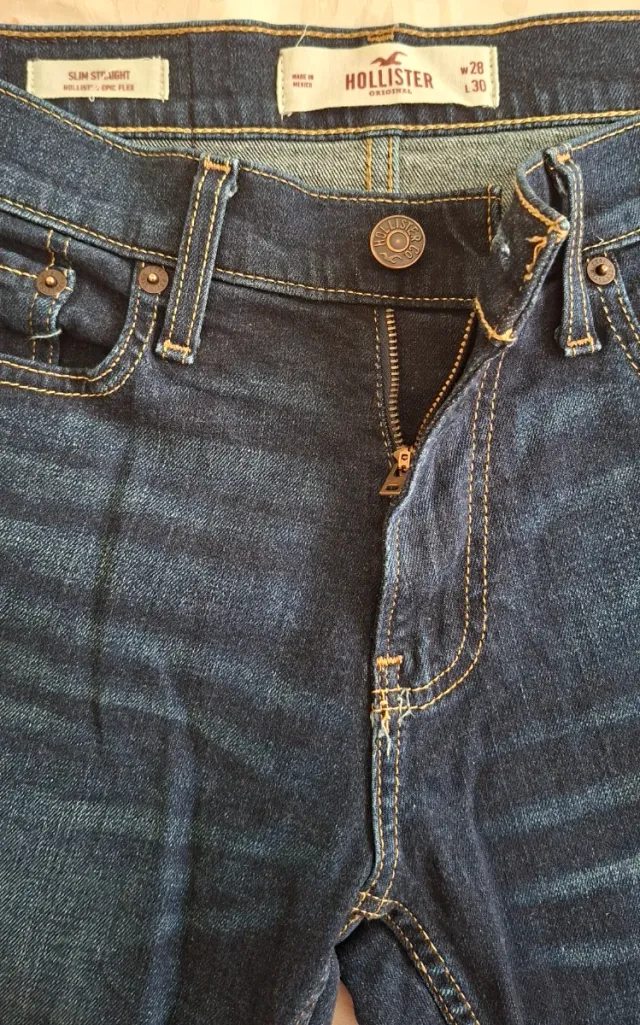 Vaqueros Hollister Slim Straight W28 L30