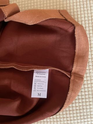 Gonna marrone corta con spacco