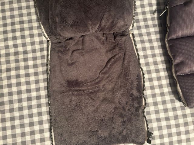 Guantes para sillita de paseo grises