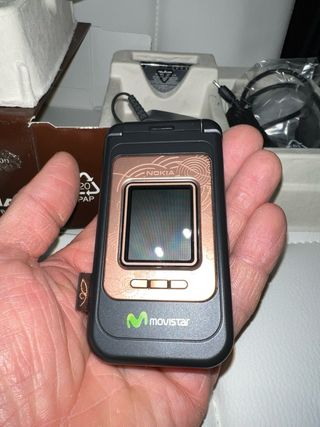Nokia 7390 L'Amour Collection Marrón, completo