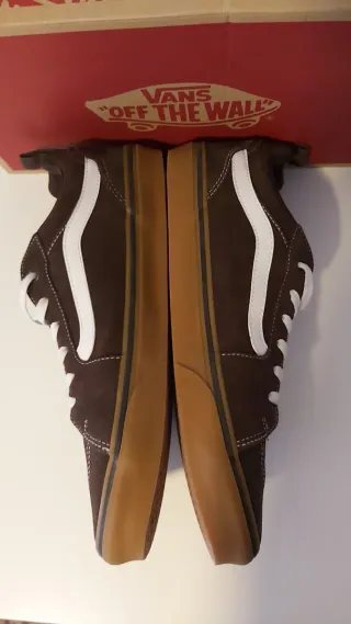 Zapatillas Vans Marrones y Blancas