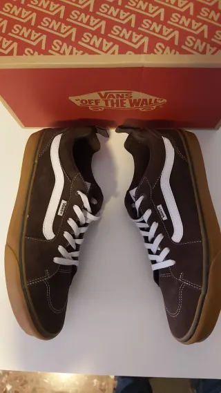 Zapatillas Vans Marrones y Blancas