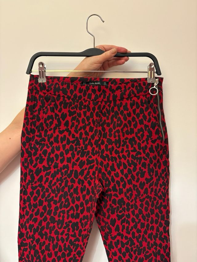 Pantalón estampado animal print