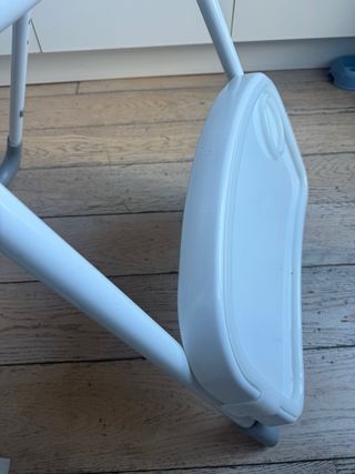 Trona infantil gris y blanco marca JANE