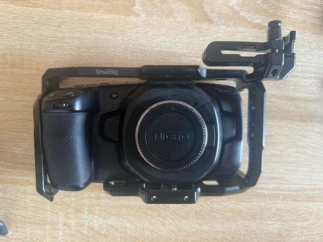 Blackmagic Pocket Cinema Camera 4K MFT + Objetivos