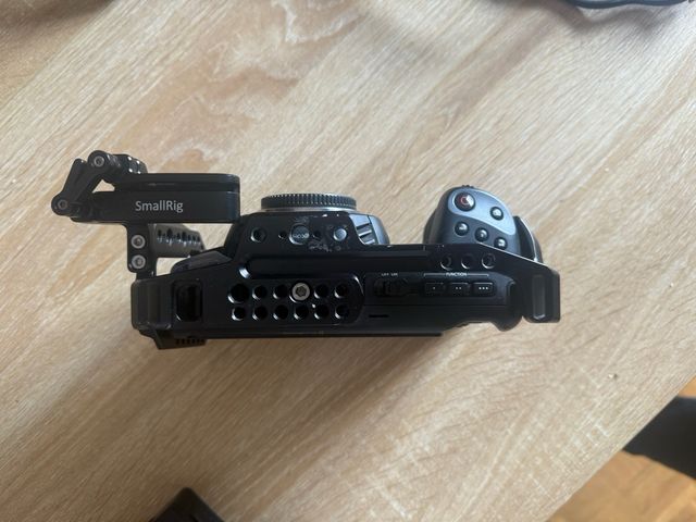 Blackmagic Pocket Cinema Camera 4K MFT + Objetivos