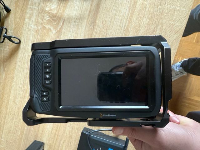 Blackmagic Pocket Cinema Camera 4K MFT + Objetivos