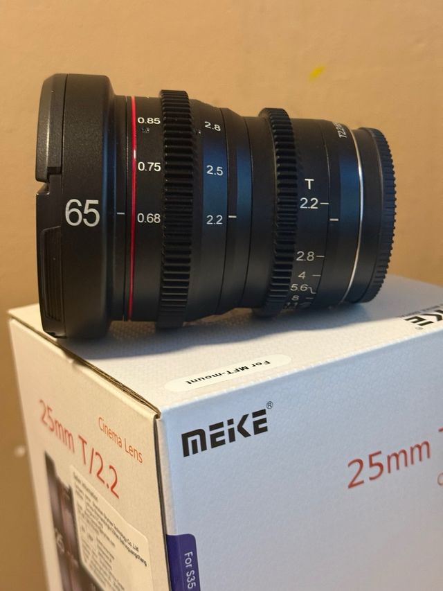 Blackmagic Pocket Cinema Camera 4K MFT + Objetivos