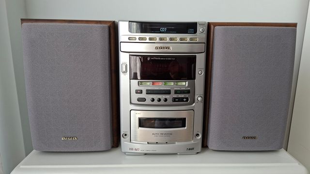 Minicadena Aiwa XR-M7 CD 7 discos Cassette