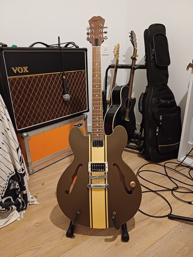 Guitarra Epiphone Tom DeLonge ES-333