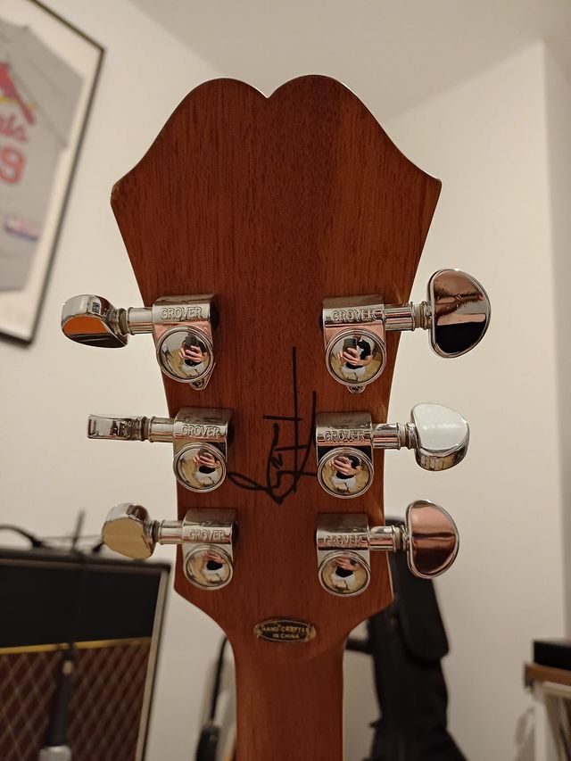 Guitarra Epiphone Tom DeLonge ES-333