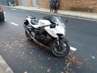 Hyosung GT650R Comet A2