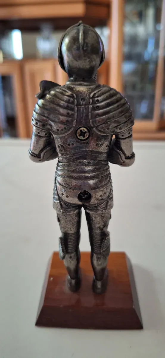 Figura Rey Enrique VIII Armadura