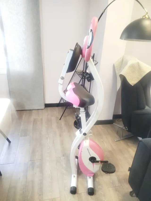 Bicicleta Estática Rosa y Blanca