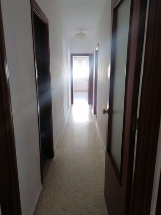 Piso en alquiler en Colores - Entreparques en Sevilla