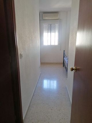 Piso en alquiler en Colores - Entreparques en Sevilla