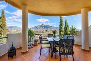 Piso en venta en Nueva Andalucía centro en Marbella