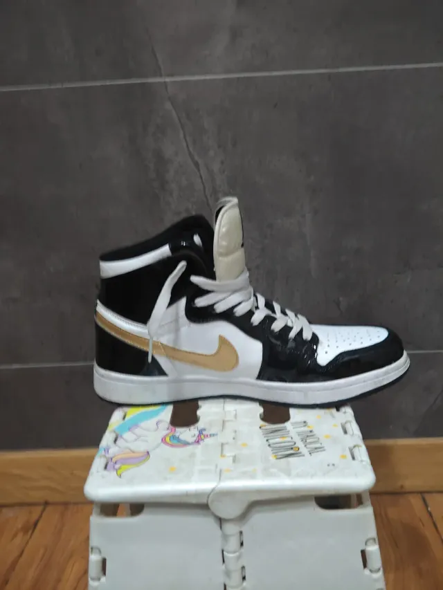 Jordan 1 Retro High OG