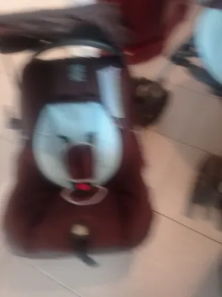 Carrito de bebé marrón y azul