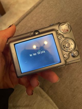 Cámara Canon IXUS 750 Plata