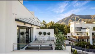 Dúplex en alquiler en Lomas de Marbella Club - Puente Romano en Marbella