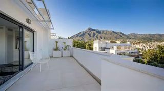 Dúplex en alquiler en Lomas de Marbella Club - Puente Romano en Marbella