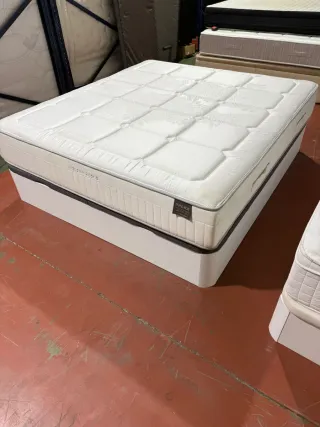 Canapé y colchón 180x200 KING SIze Exposición!!!