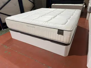 Canapé y colchón 180x200 KING SIze Exposición!!!