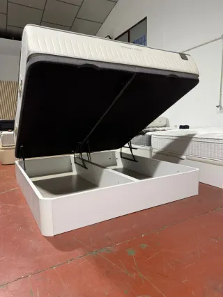 Canapé y colchón 180x200 KING SIze Exposición!!!