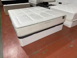 Canapé y colchón 180x200 KING SIze Exposición!!!