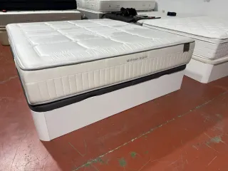 Canapé y colchón 180x200 KING SIze Exposición!!!