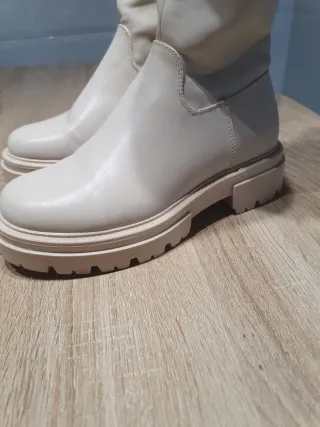 Botas altas beige