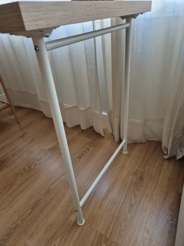 Escritorio de madera Ikea