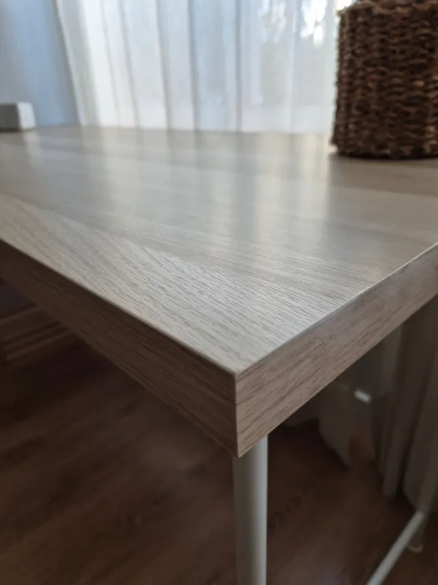Escritorio de madera Ikea