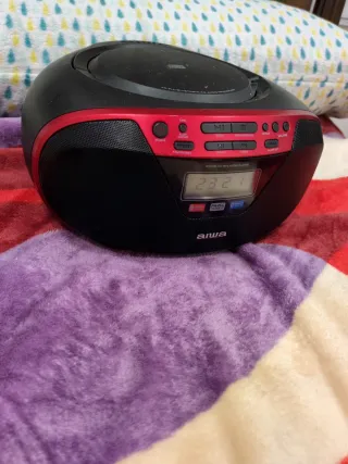 Radio CD Aiwa Portátil