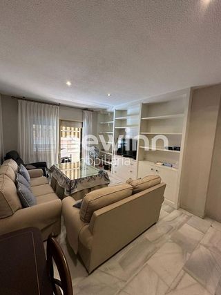 Piso en alquiler en Ciudad Jardín - Zoco en Córdoba