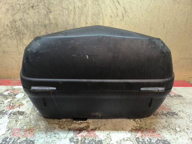 BAUL USADO KAPPA 46 LITROS *DESPERFECTO*