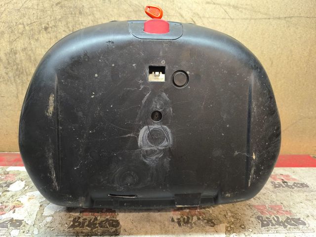 BAUL USADO KAPPA 46 LITROS *DESPERFECTO*