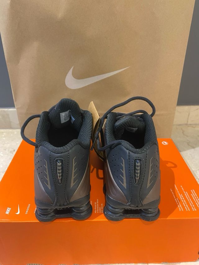 Nike Shox R4 Negro/Marrón