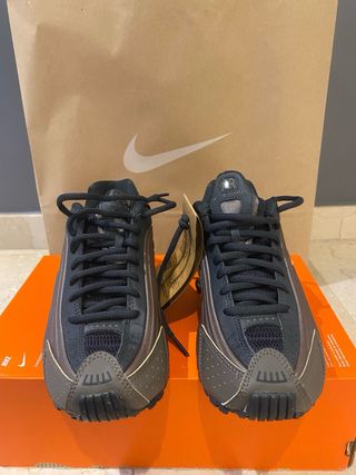 Nike Shox R4 Negro/Marrón