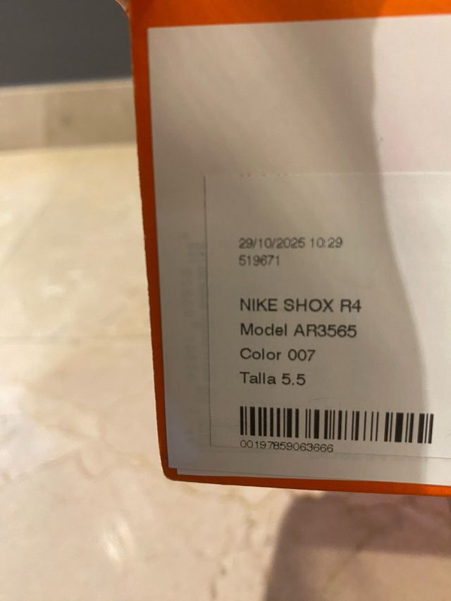 Nike Shox R4 Negro/Marrón