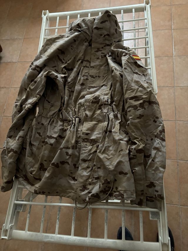 Traje militar camuflaje español