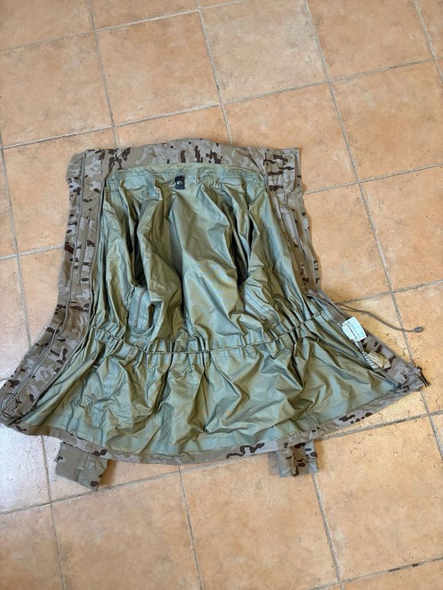 Traje militar camuflaje español