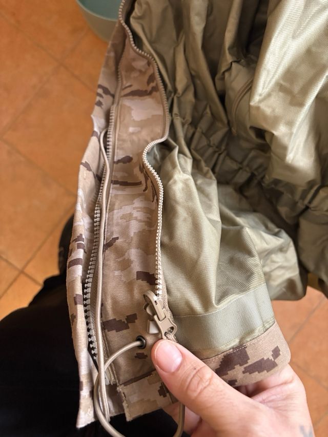 Traje militar camuflaje español