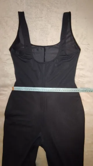 Mono deportivo para mujer. Fitness Basics.Mito