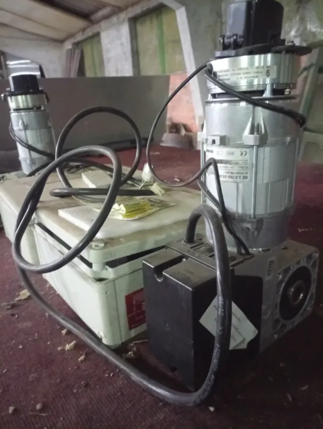 Dos Motores cortinas TS 970